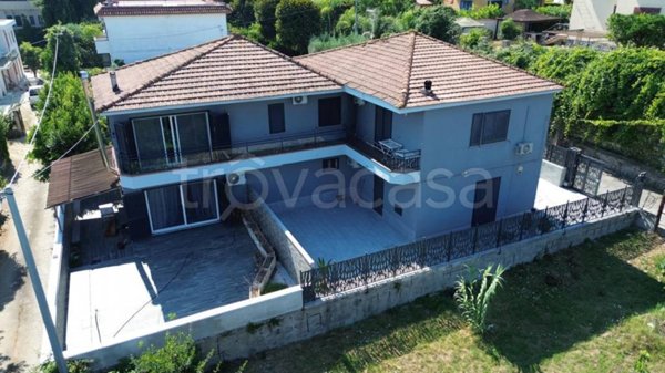 casa indipendente in vendita a Giugliano in Campania in zona Lago Patria