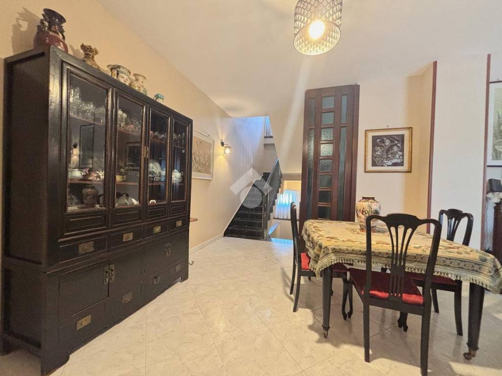 casa indipendente in vendita a Giugliano in Campania in zona Varcaturo