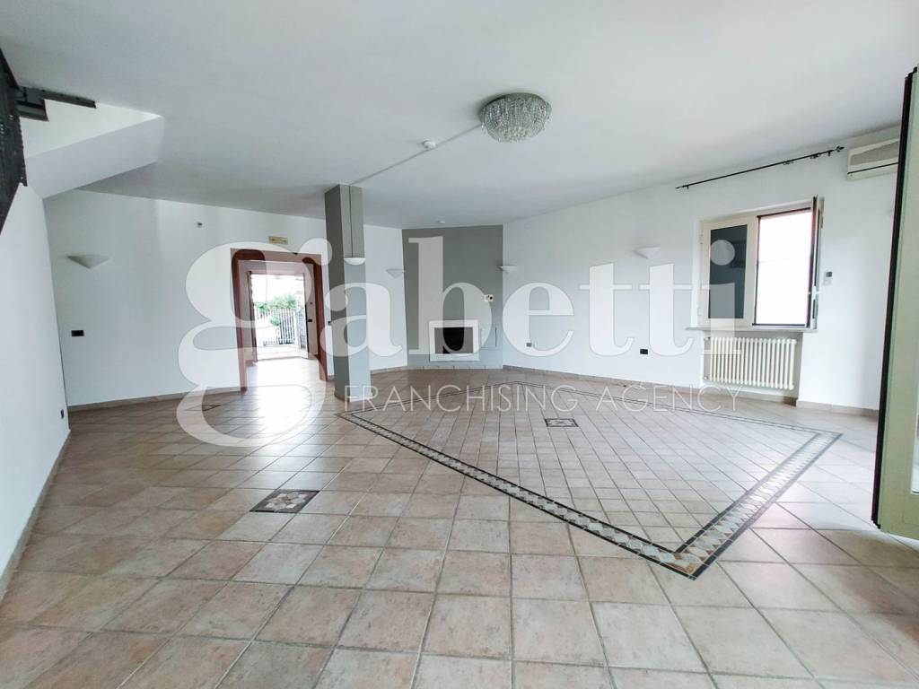 casa indipendente in vendita a Giugliano in Campania in zona Lago Patria