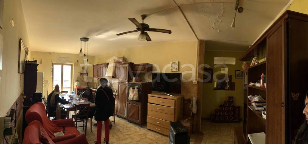 casa indipendente in vendita a Giugliano in Campania in zona Varcaturo