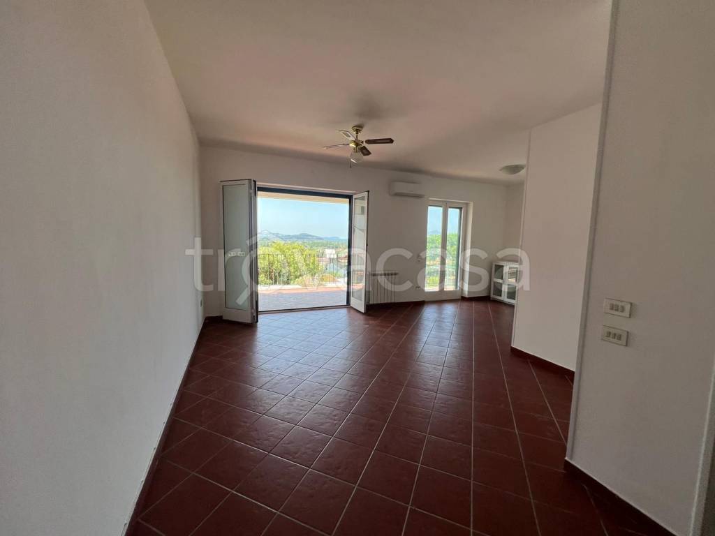 casa indipendente in vendita a Giugliano in Campania in zona Licola