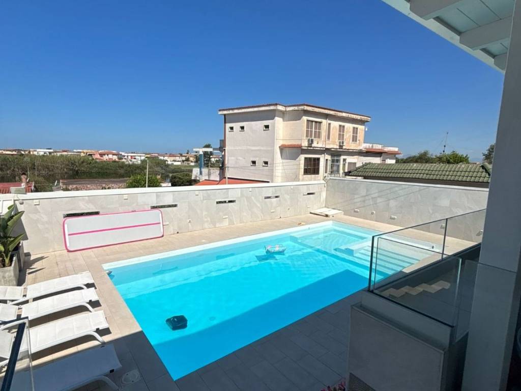 casa indipendente in vendita a Giugliano in Campania in zona Lago Patria
