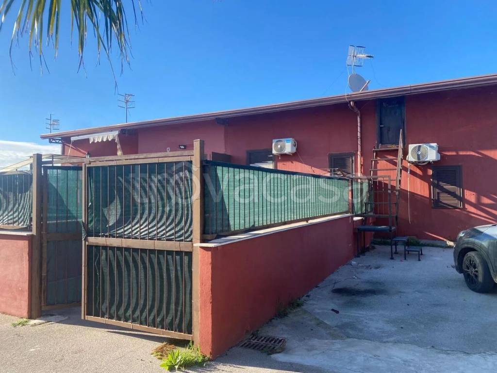 casa indipendente in vendita a Giugliano in Campania in zona Casacelle