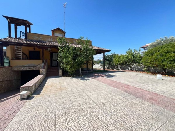 casa indipendente in vendita a Giugliano in Campania in zona Massariola / Amodio