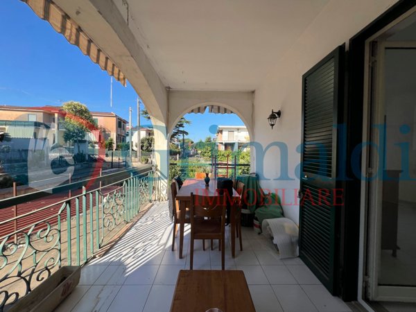 appartamento in vendita a Giugliano in Campania in zona Lago Patria