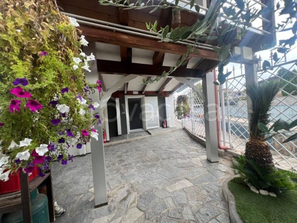 casa indipendente in vendita a Giugliano in Campania in zona Lago Patria