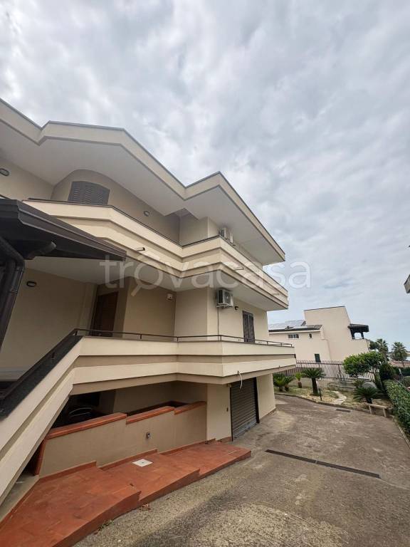 casa indipendente in vendita a Giugliano in Campania in zona Lago Patria