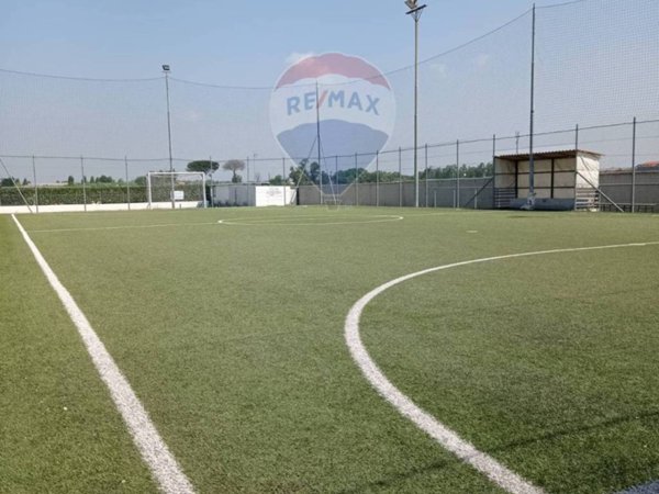 negozio in vendita a Giugliano in Campania in zona Massariola / Amodio