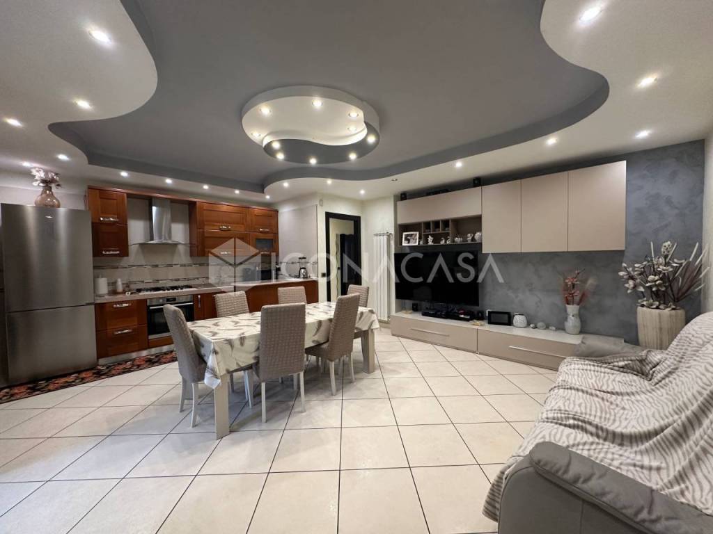 appartamento in vendita a Giugliano in Campania