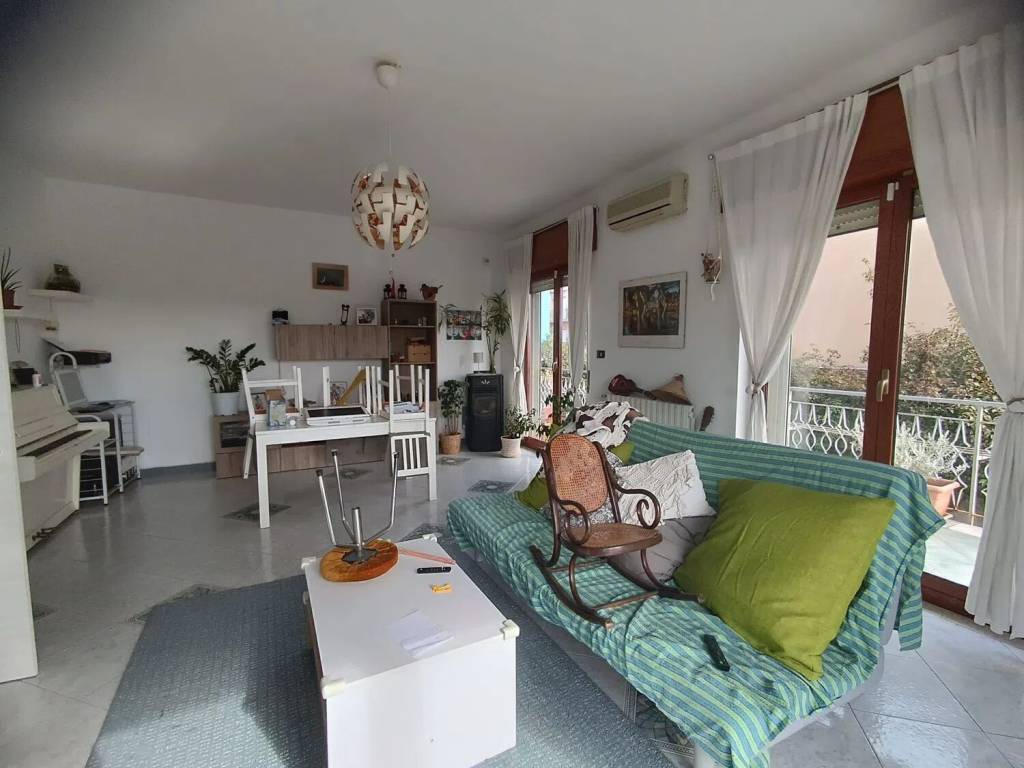 appartamento in vendita a Giugliano in Campania in zona Lago Patria