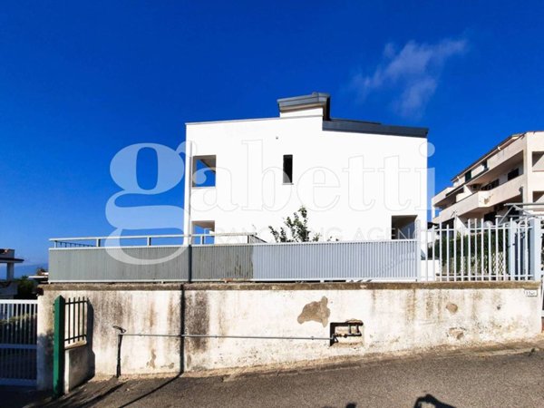 casa indipendente in vendita a Giugliano in Campania in zona Licola