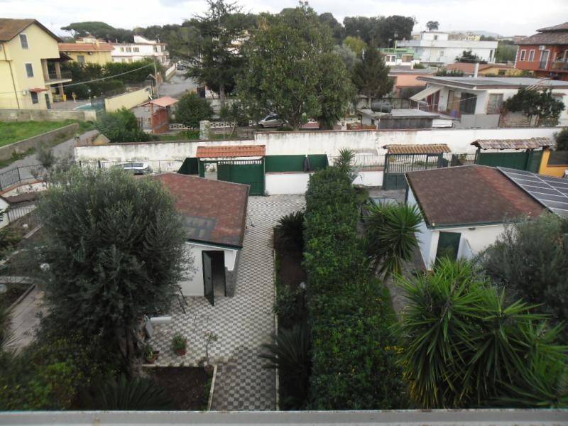 casa indipendente in vendita a Giugliano in Campania in zona Lago Patria