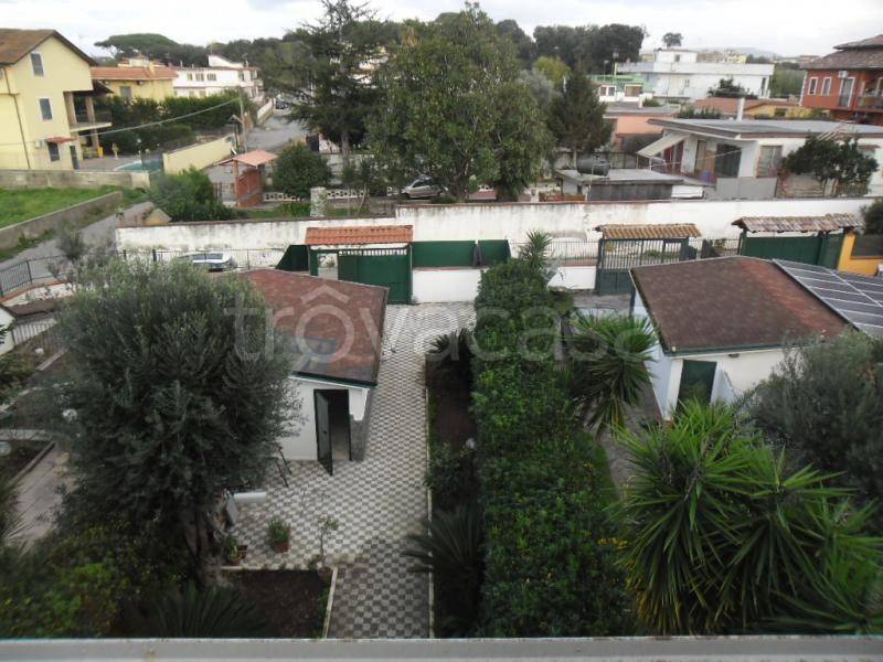 casa indipendente in vendita a Giugliano in Campania in zona Lago Patria