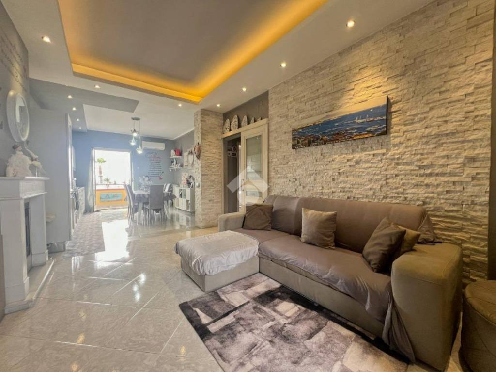 appartamento in vendita a Giugliano in Campania in zona Licola