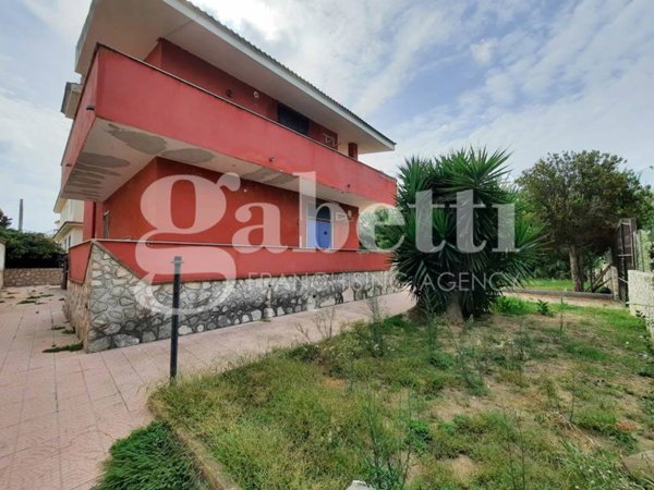 casa indipendente in vendita a Giugliano in Campania in zona Lago Patria