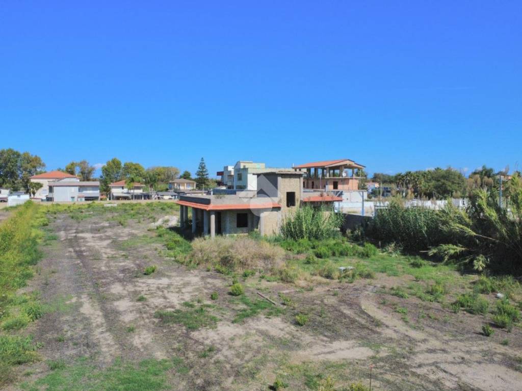 casa indipendente in vendita a Giugliano in Campania in zona Varcaturo
