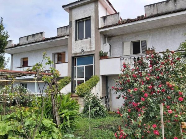 appartamento in vendita a Giugliano in Campania in zona Varcaturo