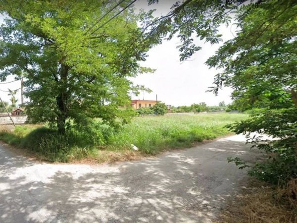 terreno agricolo in vendita a Giugliano in Campania in zona Varcaturo