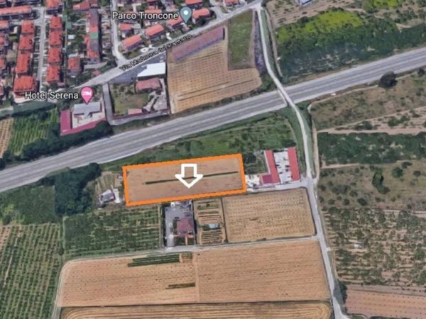 terreno agricolo in vendita a Giugliano in Campania in zona Varcaturo