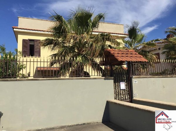 casa indipendente in vendita a Giugliano in Campania in zona Lago Patria
