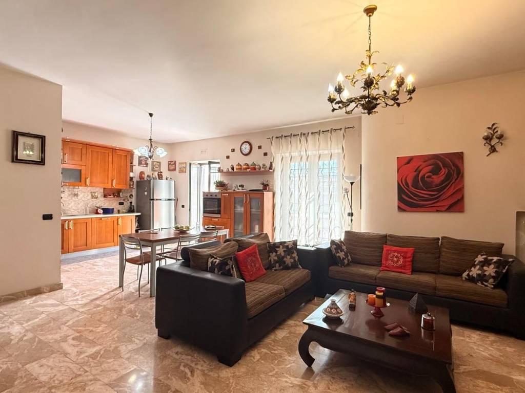 casa indipendente in vendita a Giugliano in Campania in zona Licola