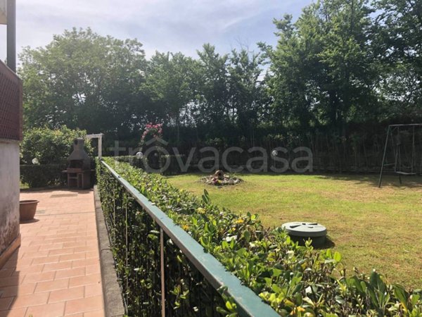 casa indipendente in vendita a Giugliano in Campania in zona Licola