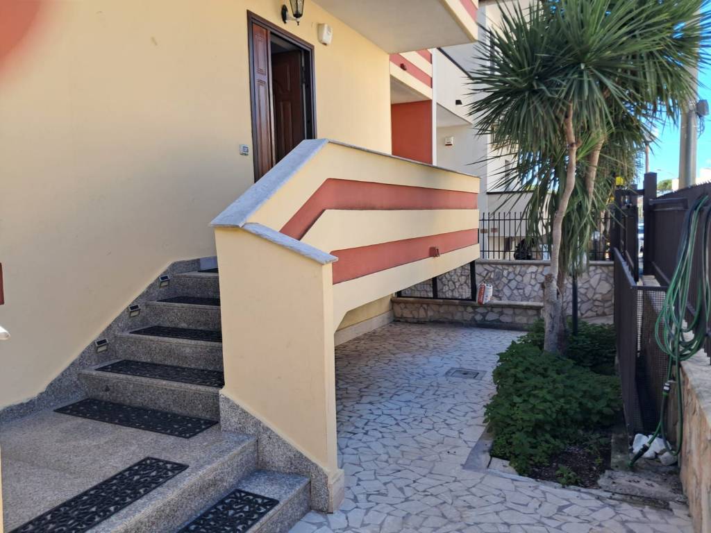 casa indipendente in vendita a Giugliano in Campania in zona Lago Patria
