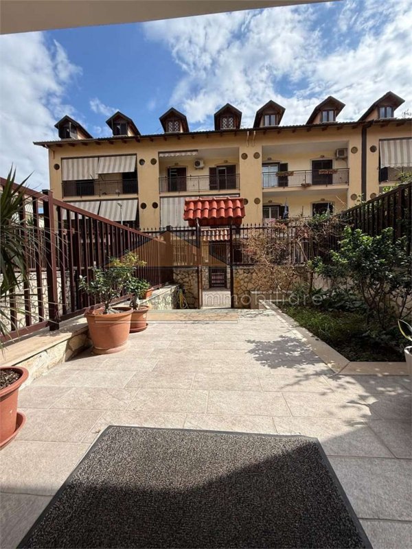 casa indipendente in vendita a Giugliano in Campania