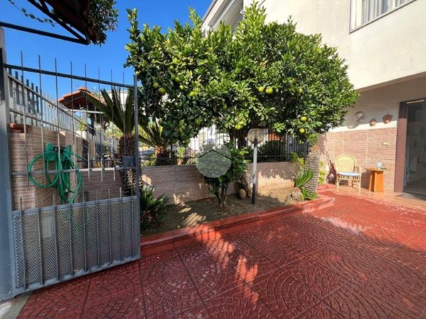 casa indipendente in vendita a Giugliano in Campania