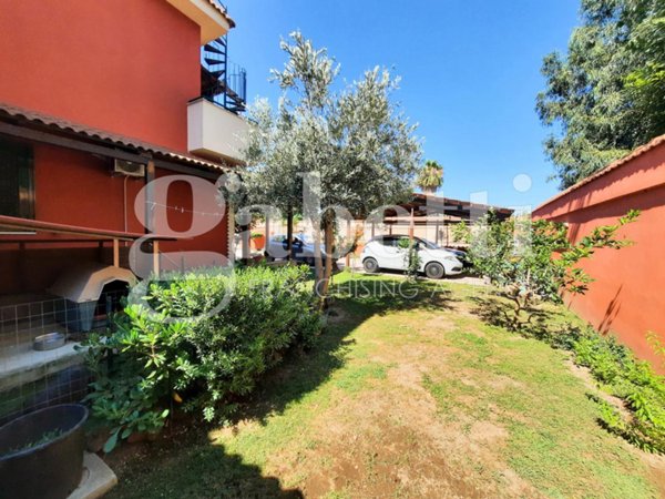 casa indipendente in vendita a Giugliano in Campania in zona Licola