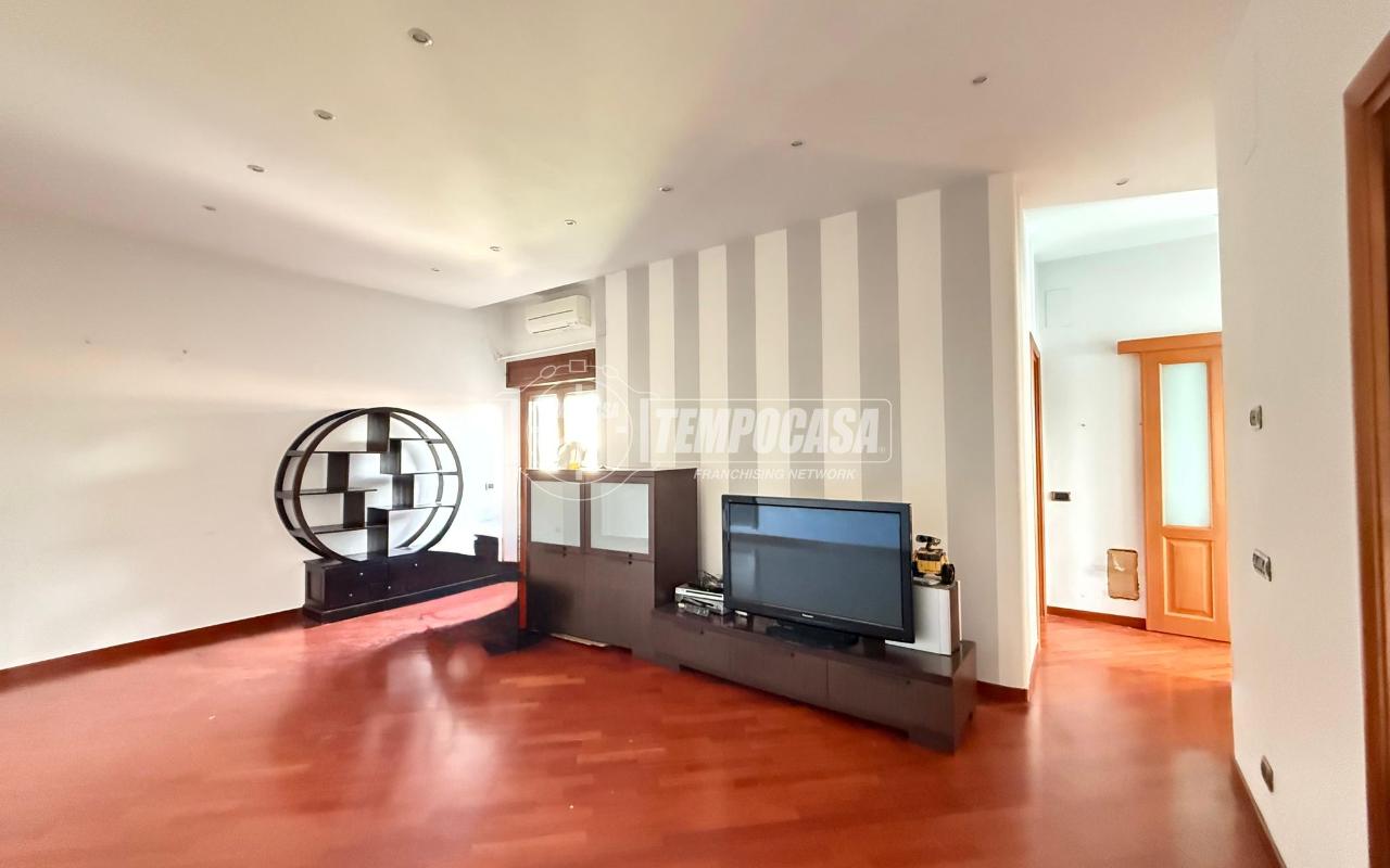 appartamento in vendita a Giugliano in Campania