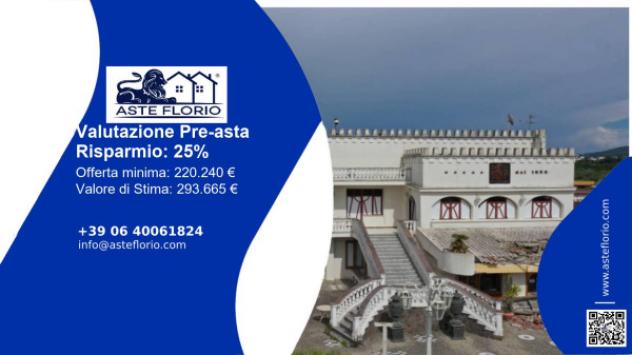 locale commerciale in vendita a Giugliano in Campania