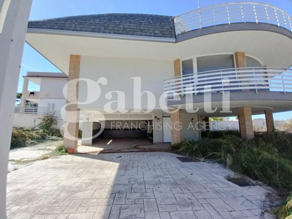 casa indipendente in vendita a Giugliano in Campania in zona Lago Patria