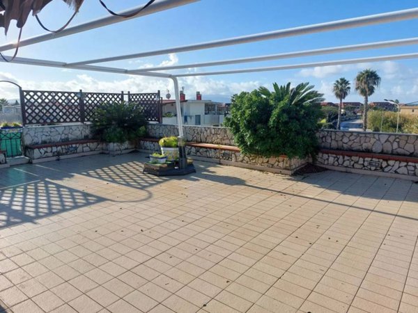 appartamento in vendita a Giugliano in Campania in zona Lago Patria