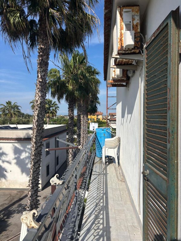 appartamento in vendita a Giugliano in Campania in zona Varcaturo