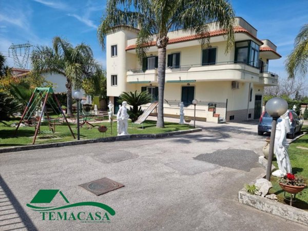 appartamento in vendita a Giugliano in Campania in zona Licola
