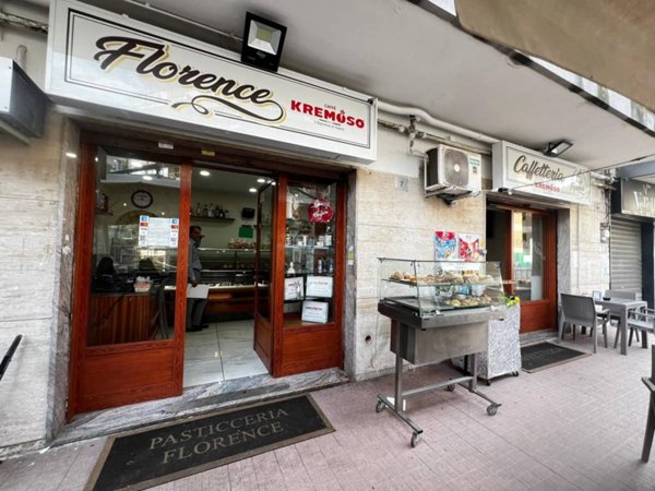 negozio in vendita a Giugliano in Campania