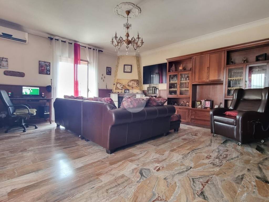 casa indipendente in vendita a Giugliano in Campania in zona Licola