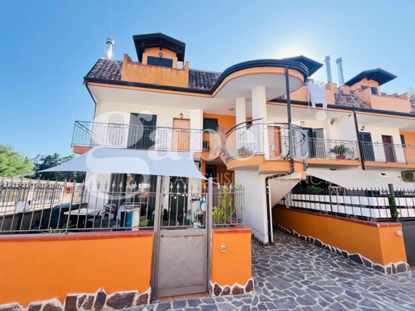 appartamento in vendita a Giugliano in Campania in zona Lago Patria