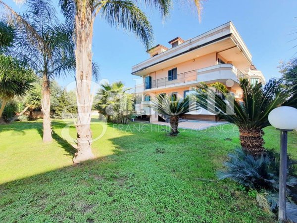 appartamento in vendita a Giugliano in Campania in zona Lago Patria