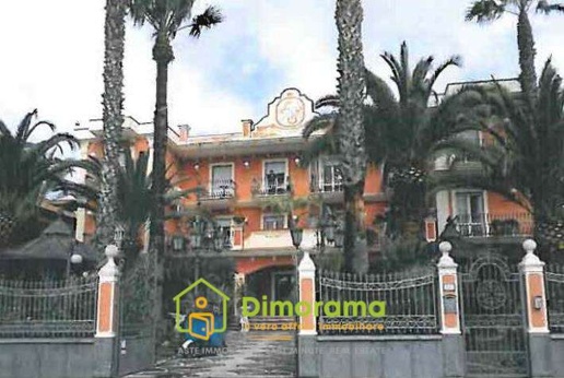 casa indipendente in vendita a Giugliano in Campania in zona Lago Patria