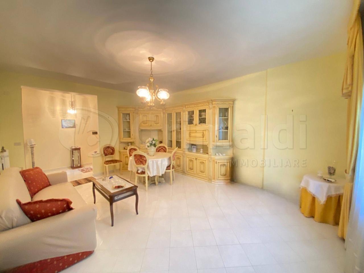 appartamento in vendita a Giugliano in Campania