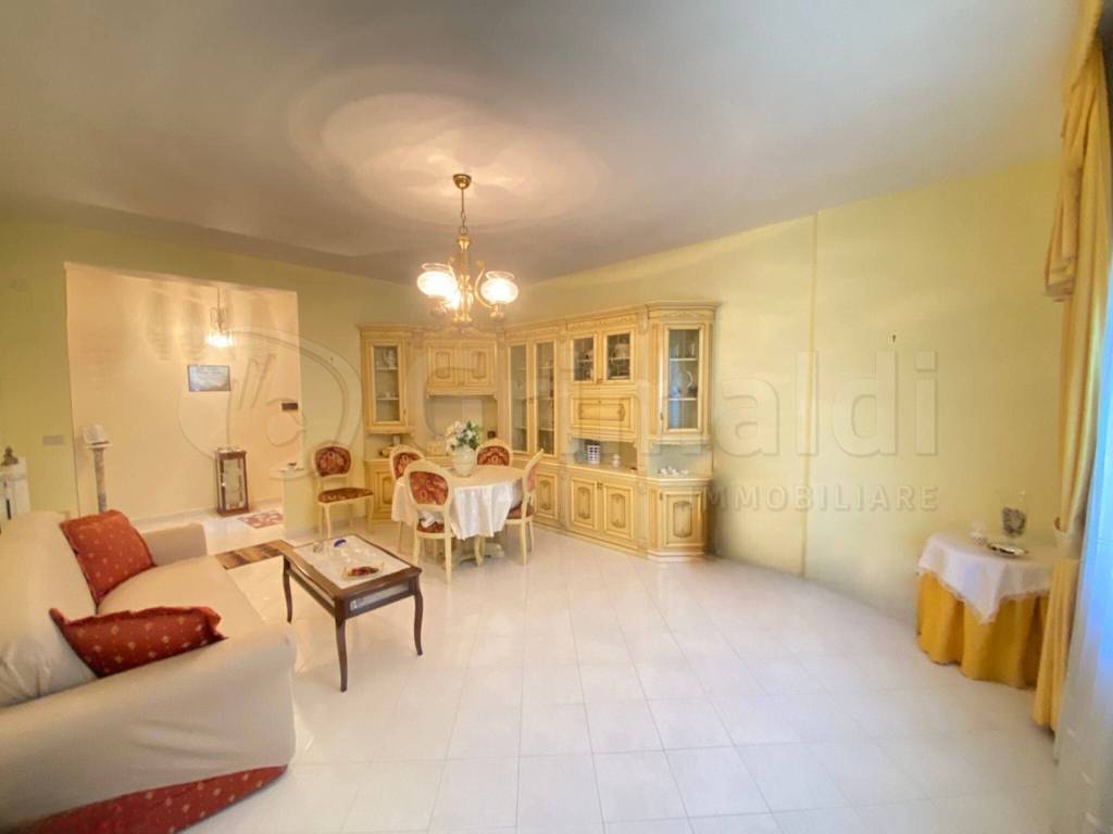 appartamento in vendita a Giugliano in Campania