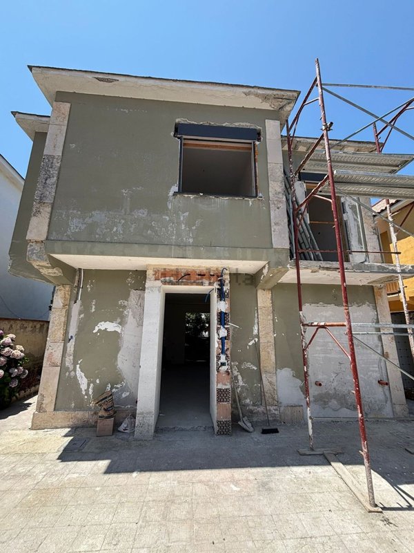 casa indipendente in vendita a Giugliano in Campania in zona Lago Patria