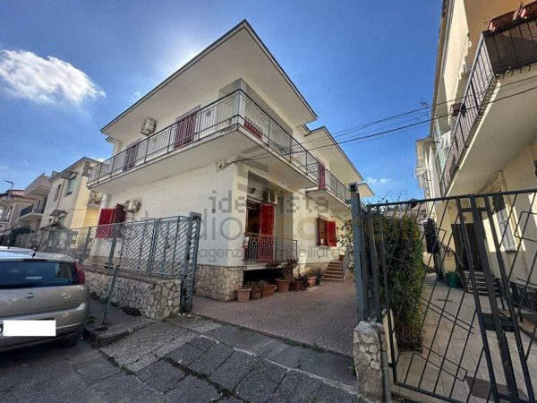 casa indipendente in vendita a Giugliano in Campania