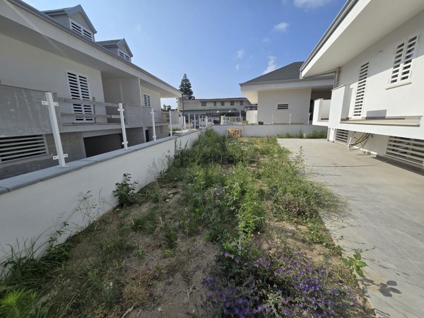 casa indipendente in vendita a Giugliano in Campania in zona Varcaturo