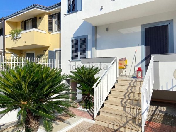 casa indipendente in vendita a Giugliano in Campania in zona Lago Patria