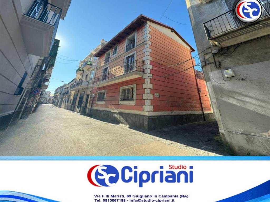 casa indipendente in vendita a Giugliano in Campania