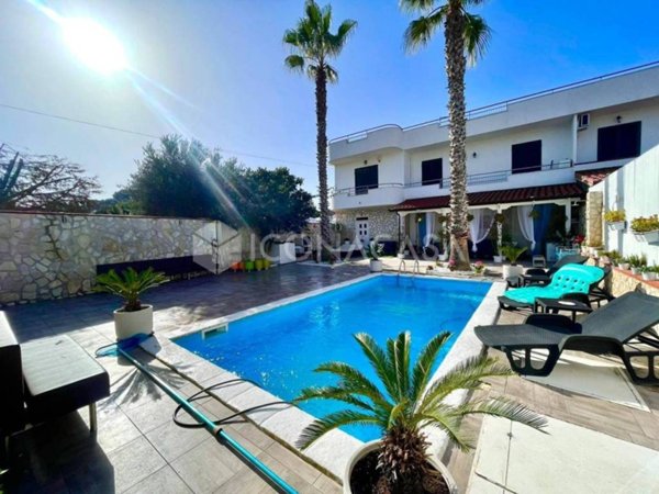 appartamento in vendita a Giugliano in Campania in zona Licola