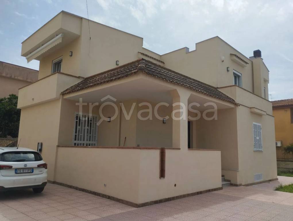 casa indipendente in vendita a Giugliano in Campania in zona Lago Patria